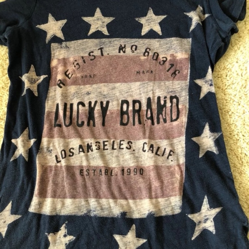 Lucky Brand T-Shirt